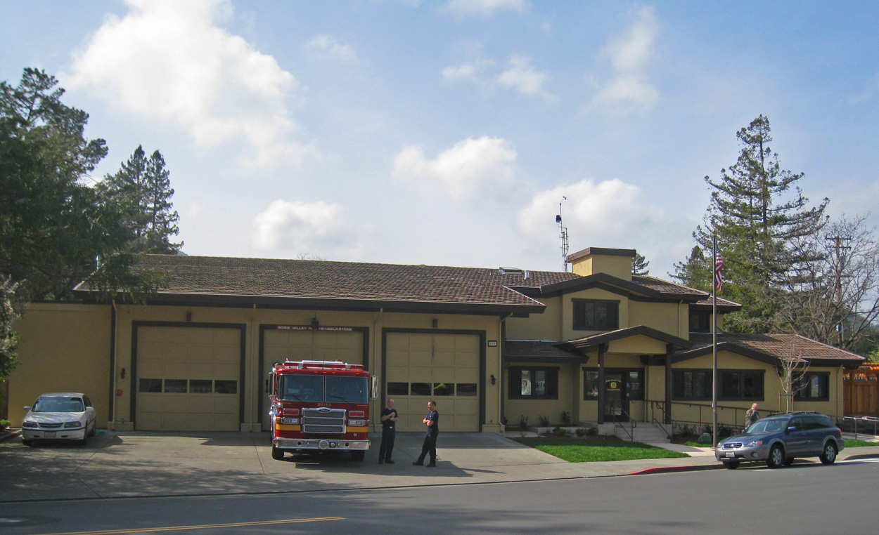 Fredric C. Divine Associates Architects Ross Valley Fire Station, San Anselmo